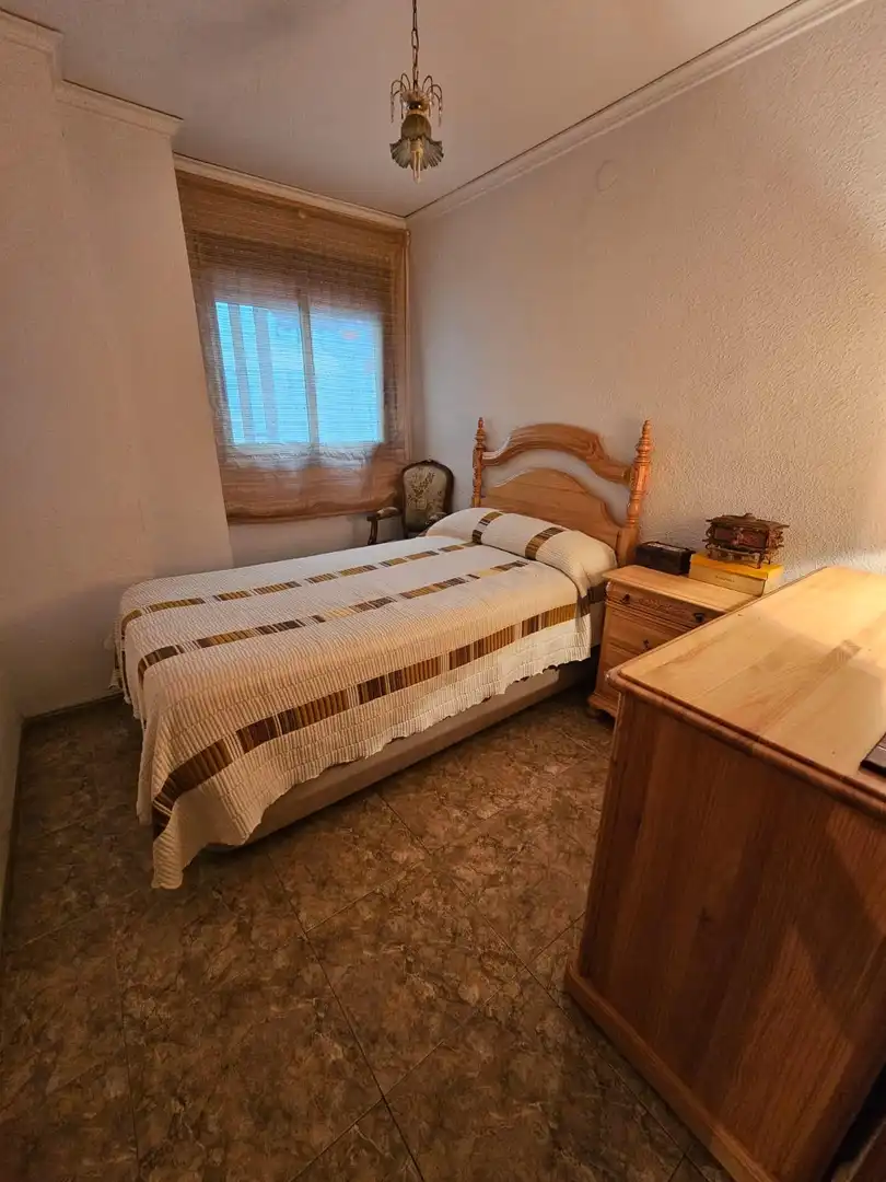 Bedroom of Flat for sale in Valencia  with Air Conditioner, Storage room and Balcony