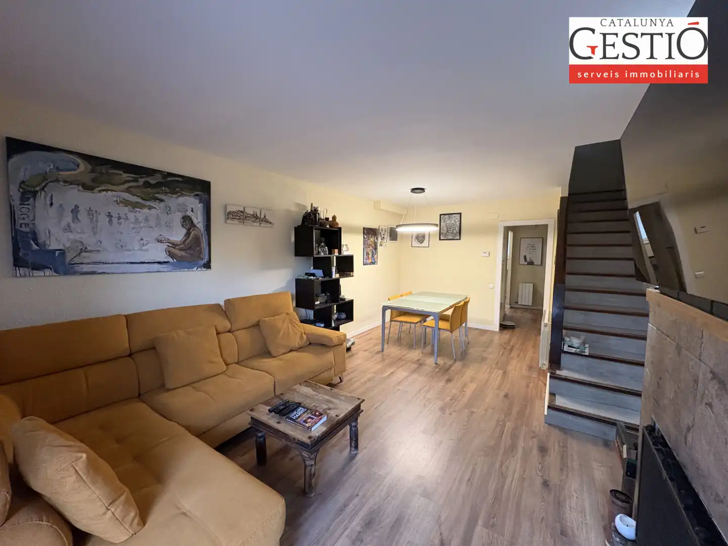 Einfamilien-Reihenhaus zum Verkauf in Corbera de Llobregat mit Heizung, Privatgarten und Terrasse