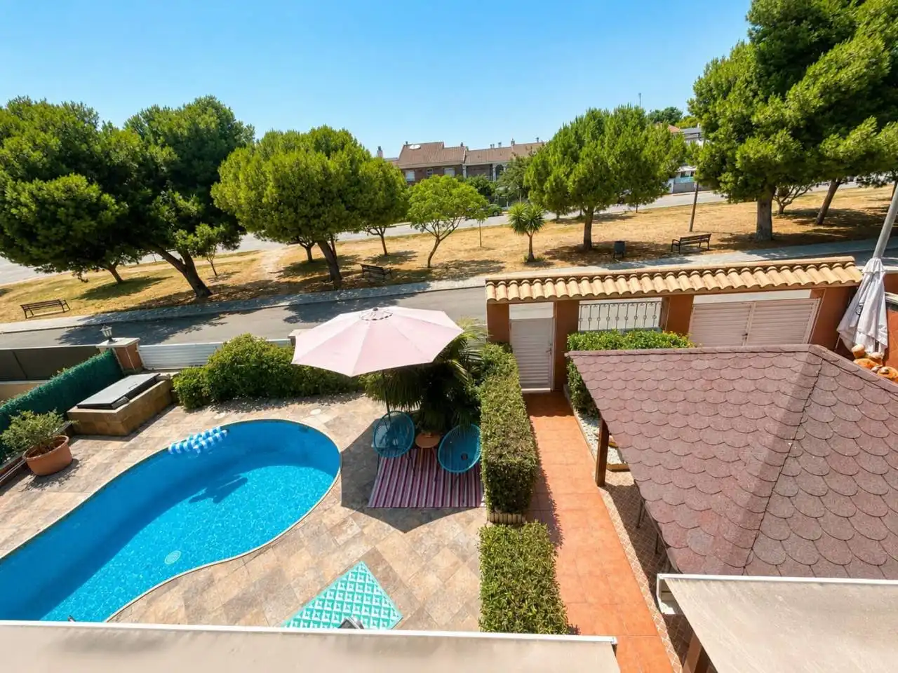 Piscina de Casa o chalet en venta en Cubelles con Aire acondicionado, Calefacción y Jardín privado
