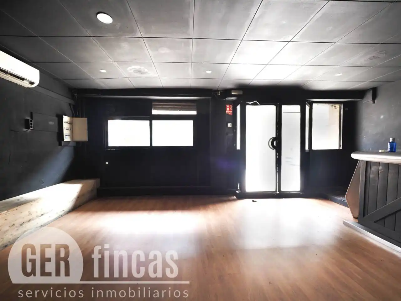 Local comercial en venta en Calle Concili Egarenc, imagen 2
