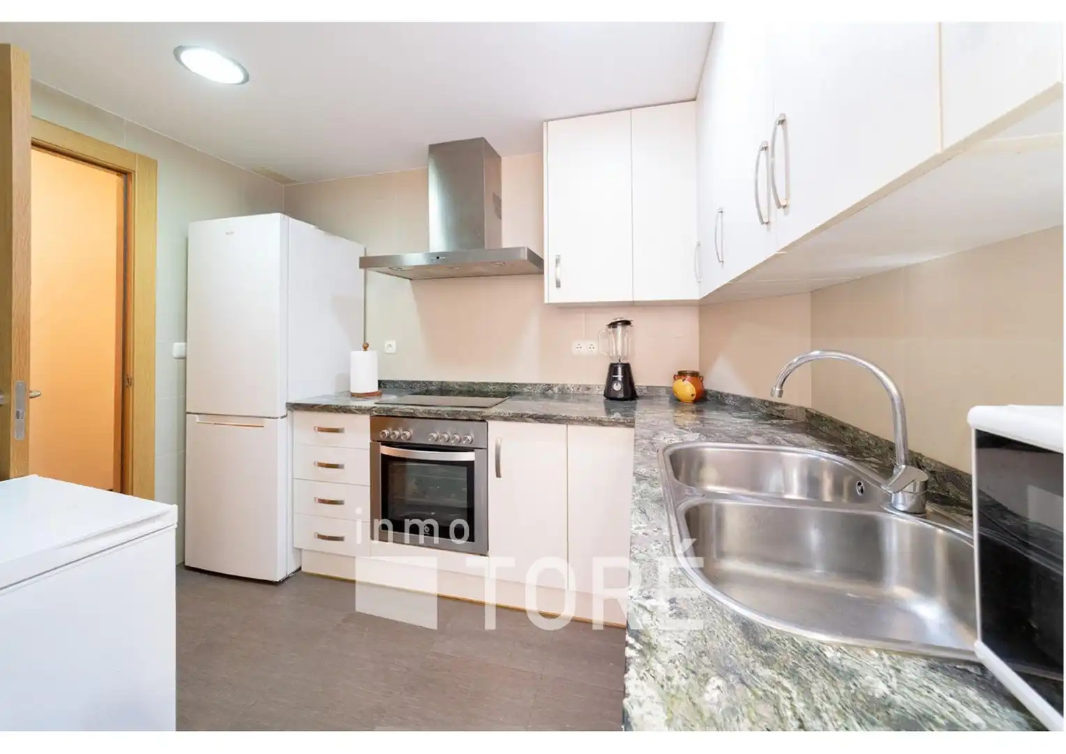 Piso con ascensor en venta en Avenida Avenida de Molière, imagen 3