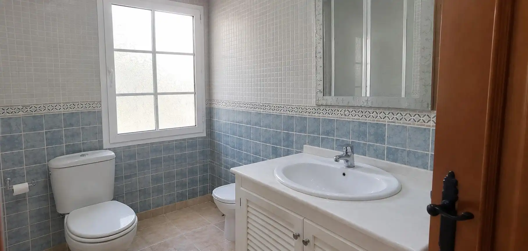 Piso en venta en La Línea de la Concepción, Cádiz