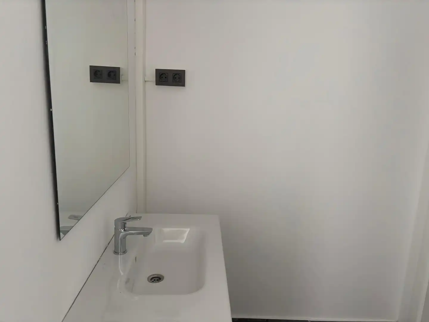 Badezimmer von Büro zur Miete in L'Hospitalet de Llobregat
