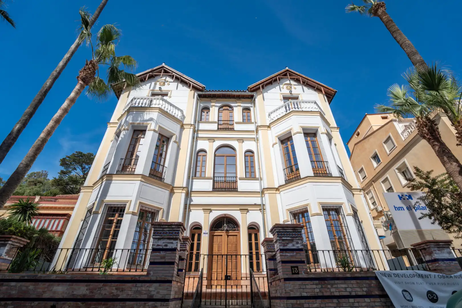 Vista exterior de Apartament en venda en Málaga amb Jardí privat, Piscina i Piscina comunitària