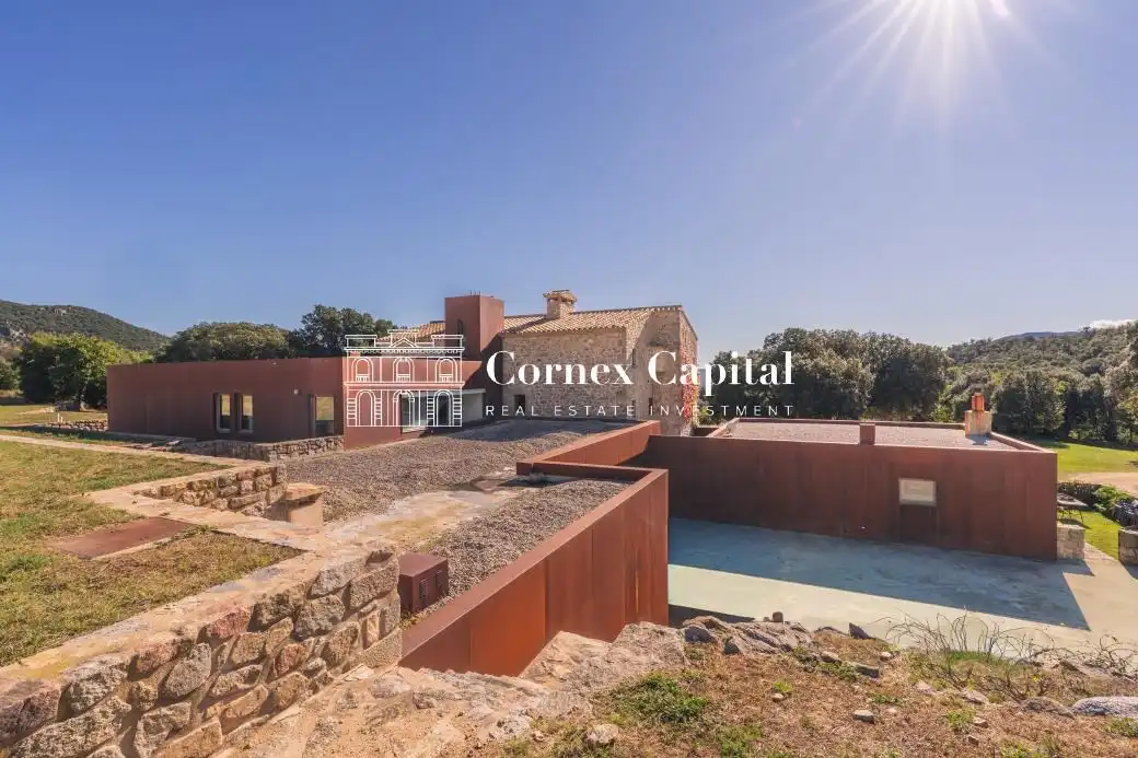 Vista exterior de Finca rústica en venta en Maçanet de Cabrenys con Calefacción, Jardín privado y Terraza