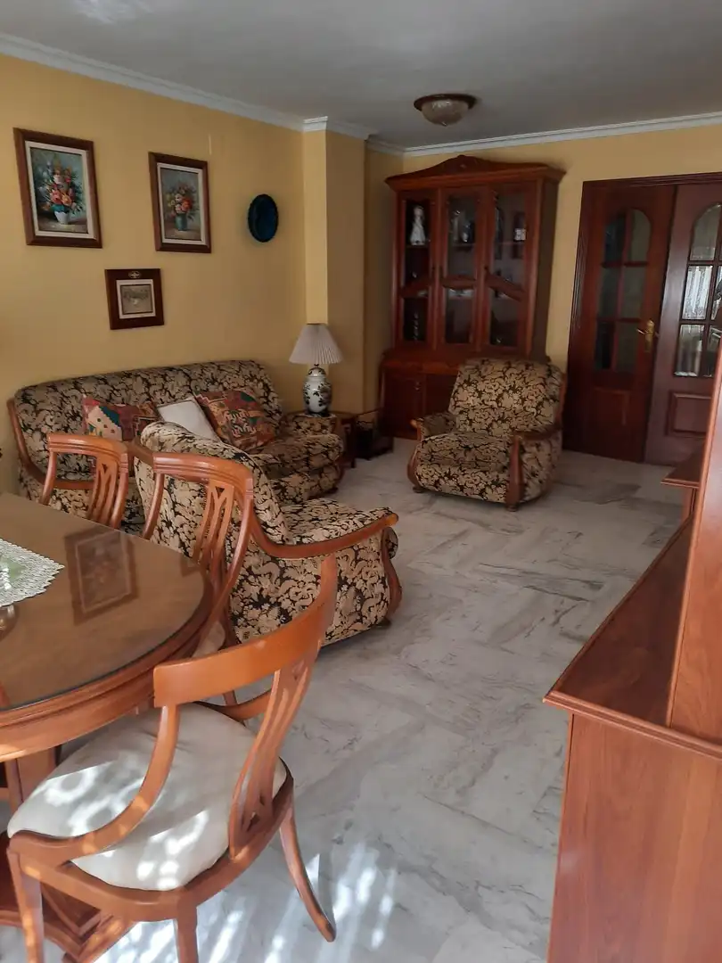 Sala de estar de Piso en venta en Melilla con Lavadora y Piscina comunitaria