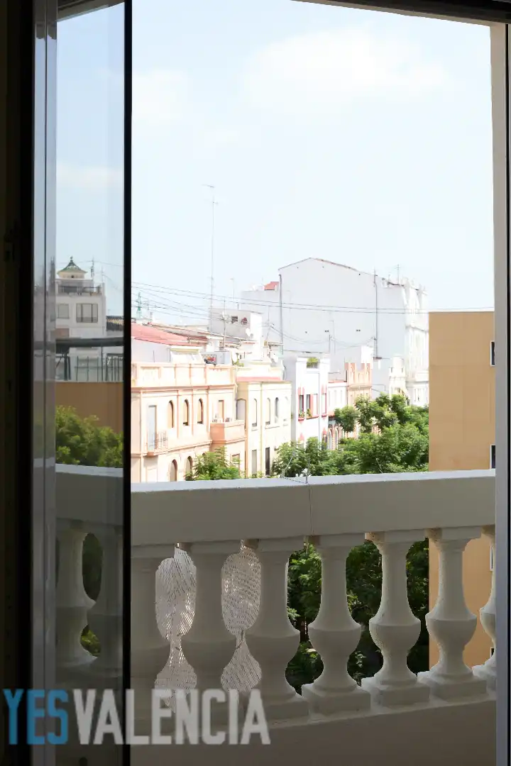 Piso con terraza en venta en Carrer de l'Erudit Orellana