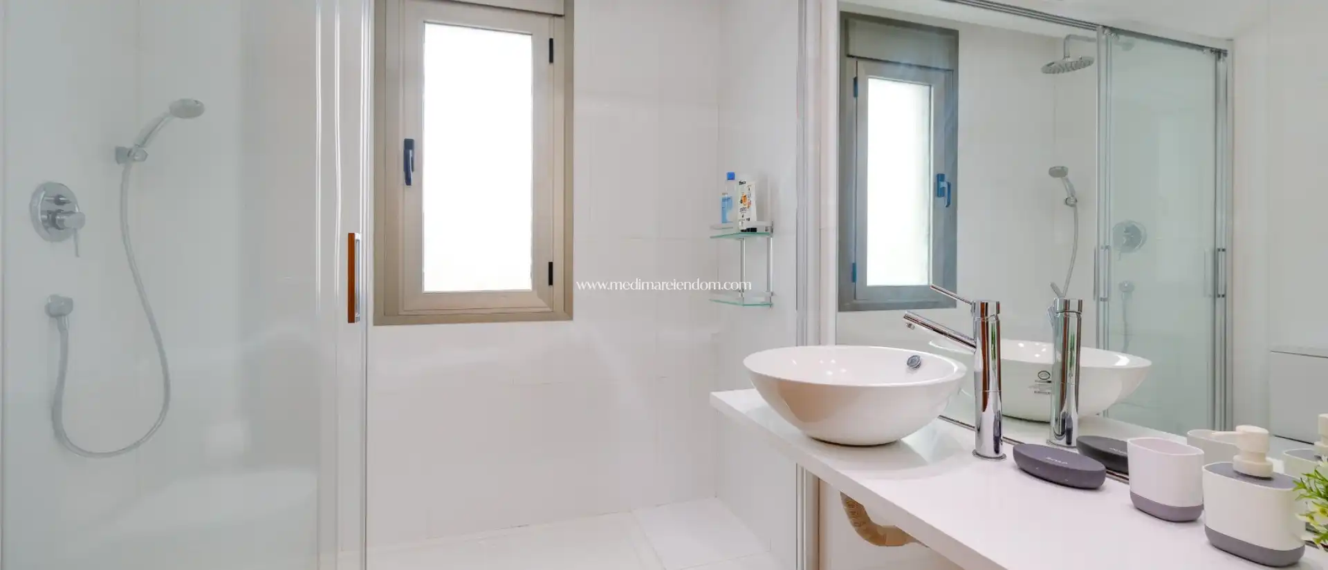 Bathroom of Duplexes for sale in La Manga del Mar Menor  with Air Conditioner, Heating and Private garden