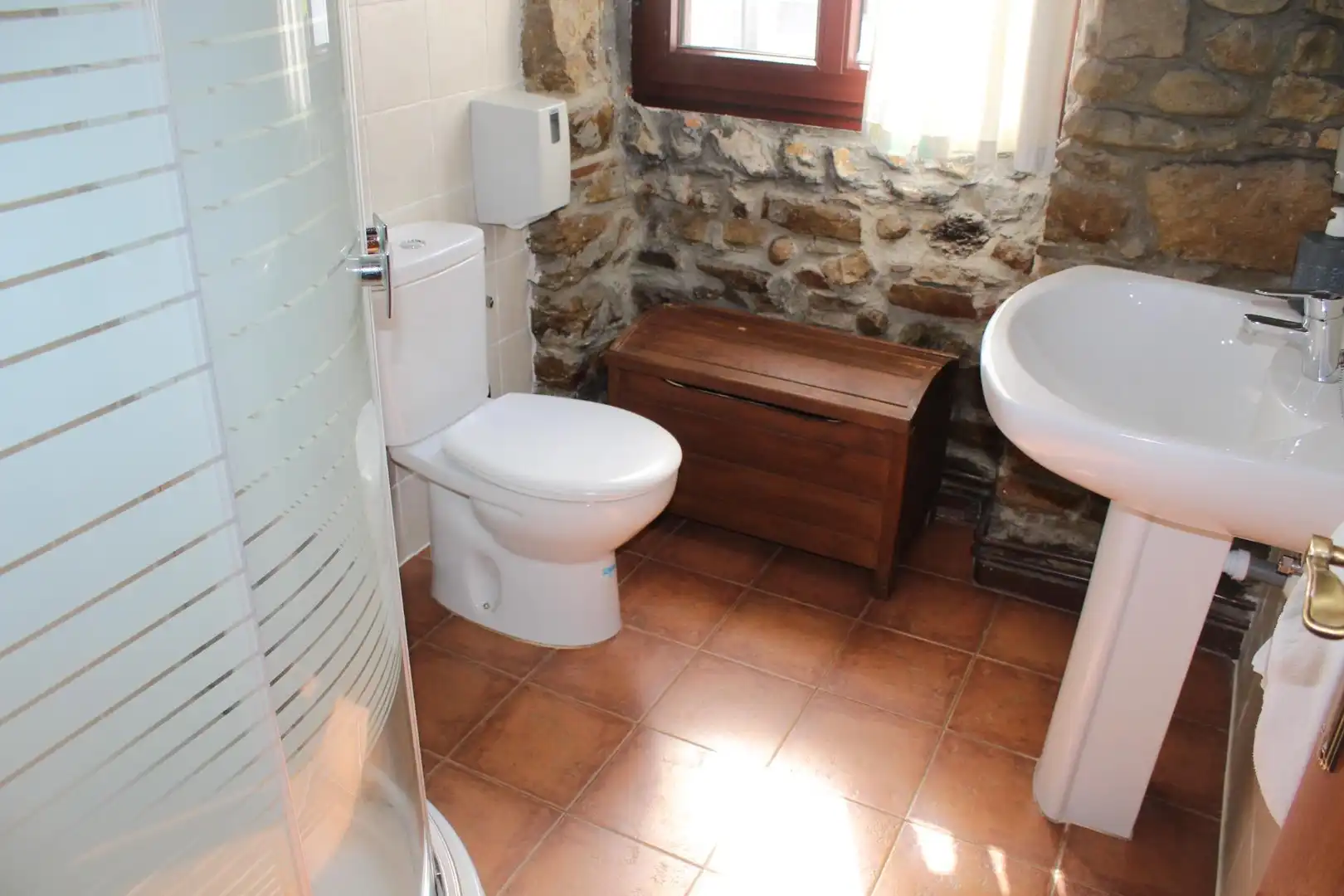 Bany de Casa o xalet en venda en Donostia - San Sebastián  amb Calefacció, Jardí privat i Terrassa