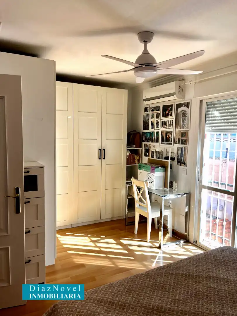 Schlafzimmer von Einfamilien-Reihenhaus zum Verkauf in Vélez-Málaga mit Klimaanlage, Heizung und Parkett