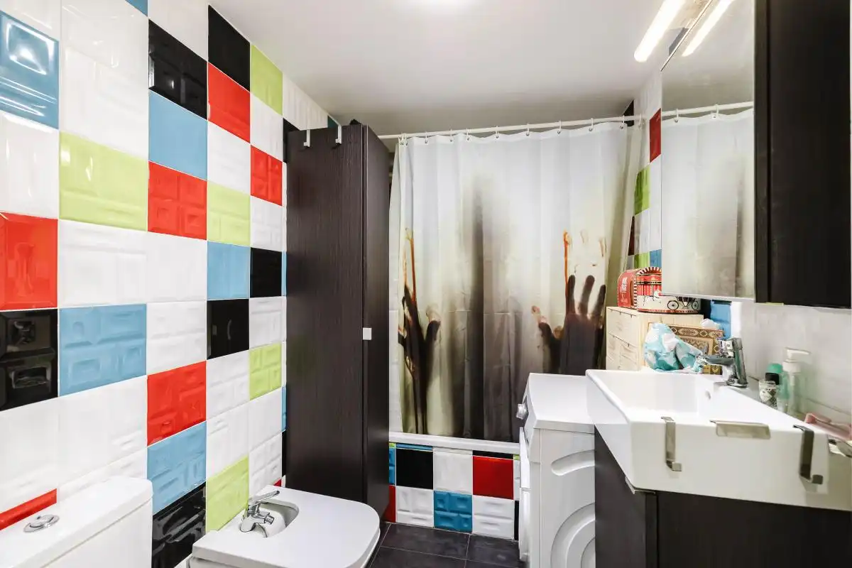 Bathroom of Flat for sale in Málaga  with Air Conditioner, Heating and Terrace