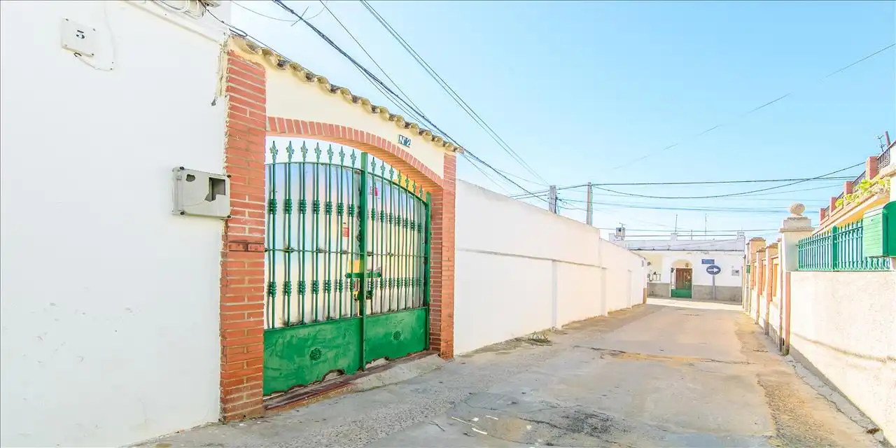 Vista exterior de Casa o chalet en venta en Sanlúcar de Barrameda con Terraza