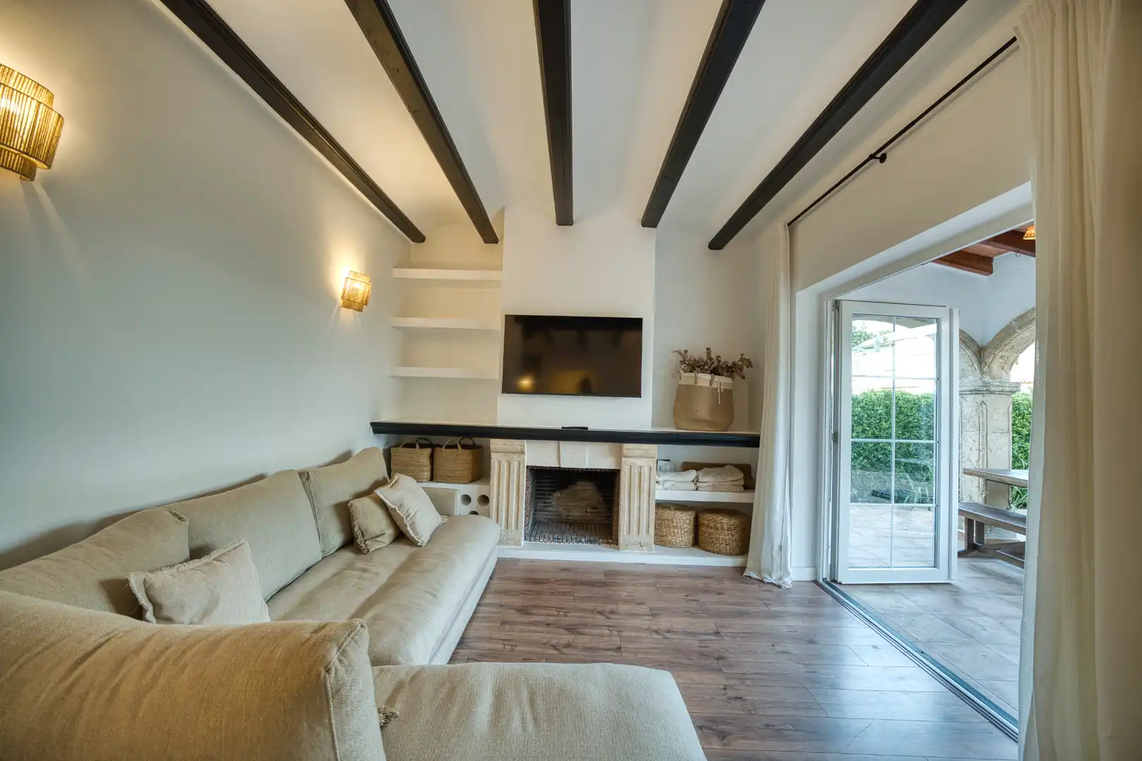 Living room of Houses for rent in Jávea / Xàbia  with Air Conditioner, Private garden and Parquet flooring