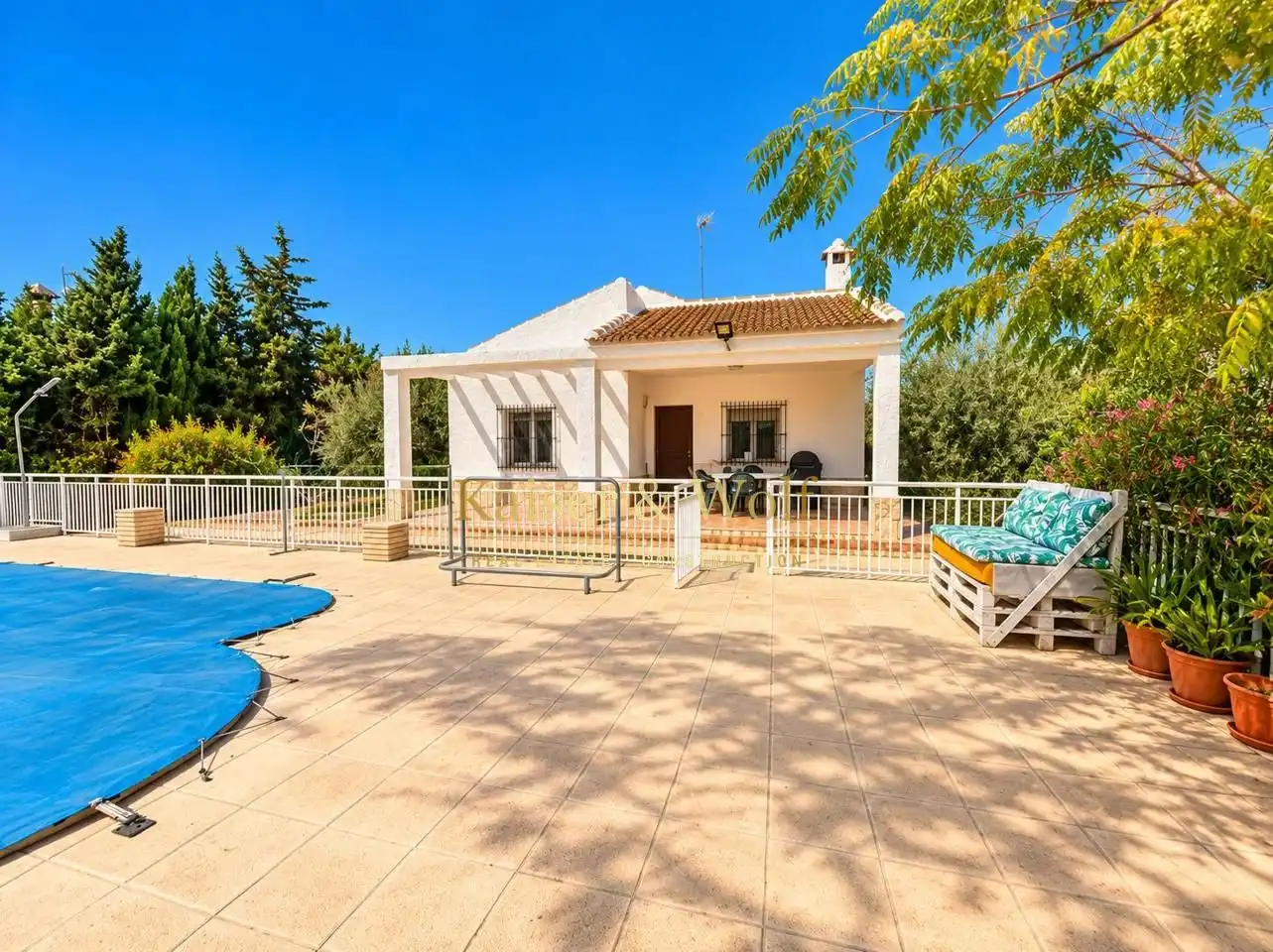 Vista exterior de Casa o chalet en venta en Elche / Elx con Aire acondicionado, Jardín privado y Piscina