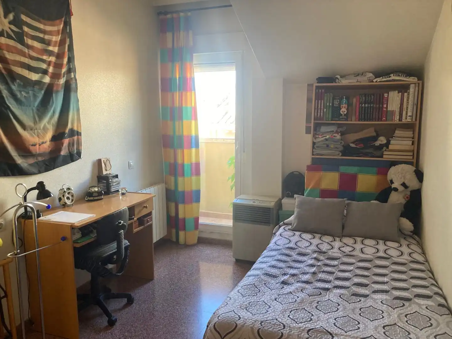 Dormitori de Casa adosada en venda en Villena amb Calefacció, Traster i Moblat