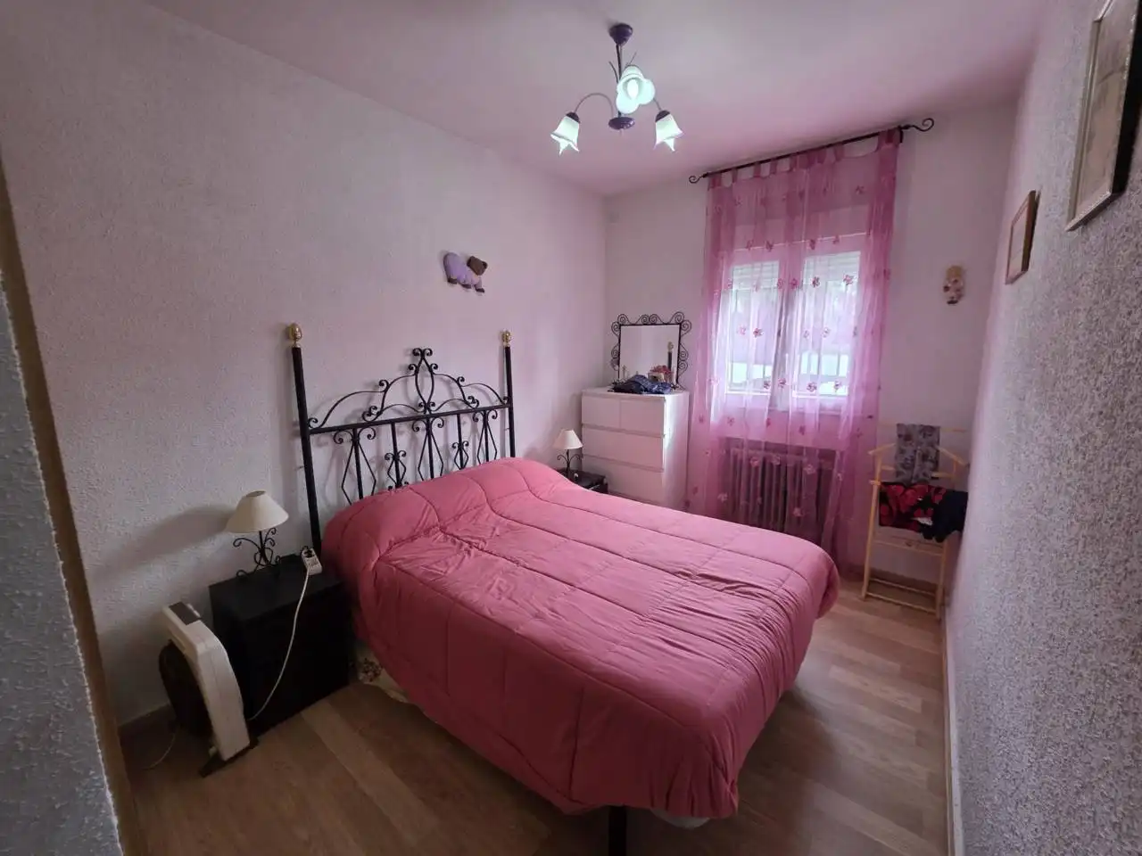 Bedroom of Houses for sale in Brunete  with Air Conditioner, Heating and Private garden