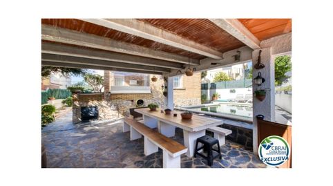 Foto 3 de Casa o chalet en venta en Calle de Roma, 20, Els Grecs - Mas Oliva, Roses