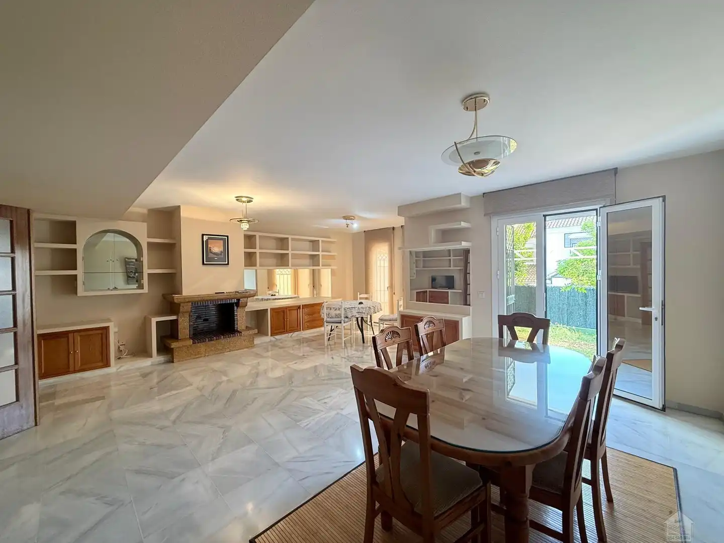 Comedor de Casa o chalet en venta en Tomares con Aire acondicionado, Terraza y Piscina comunitaria