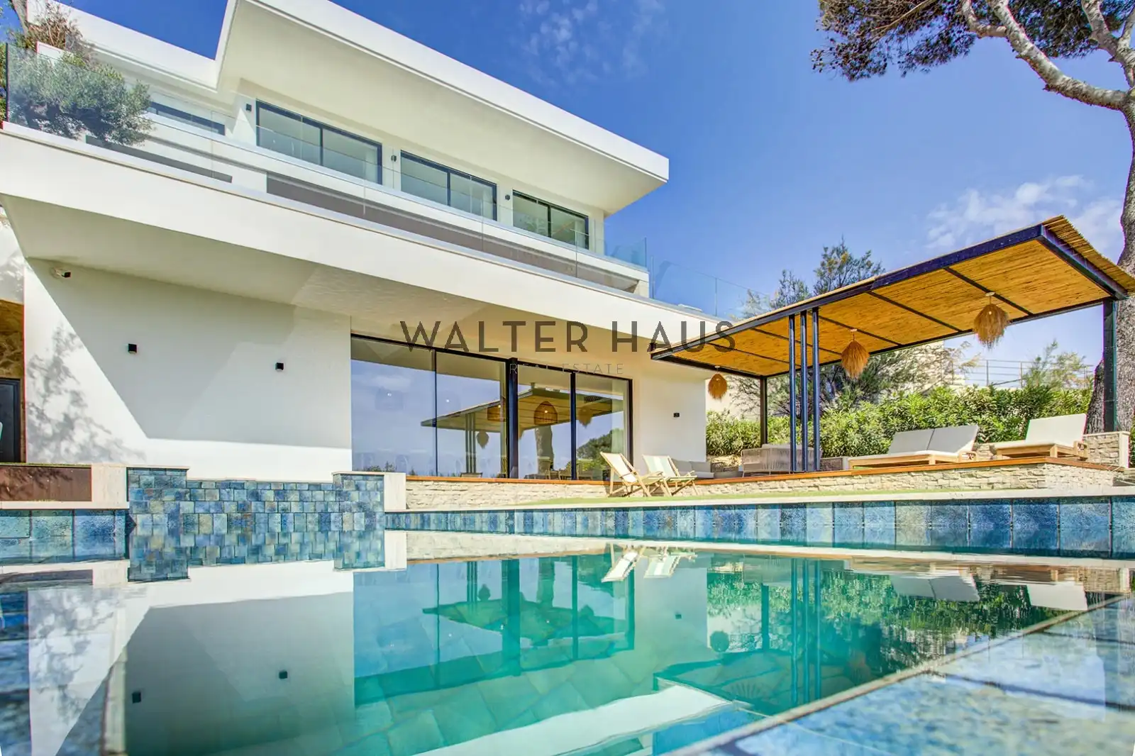 Vista exterior de Casa o chalet en venta en Sant Feliu de Guíxols con Aire acondicionado, Jardín privado y Terraza