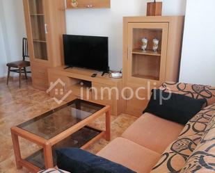 Living room of Flat to rent in Salamanca Capital  with Heating