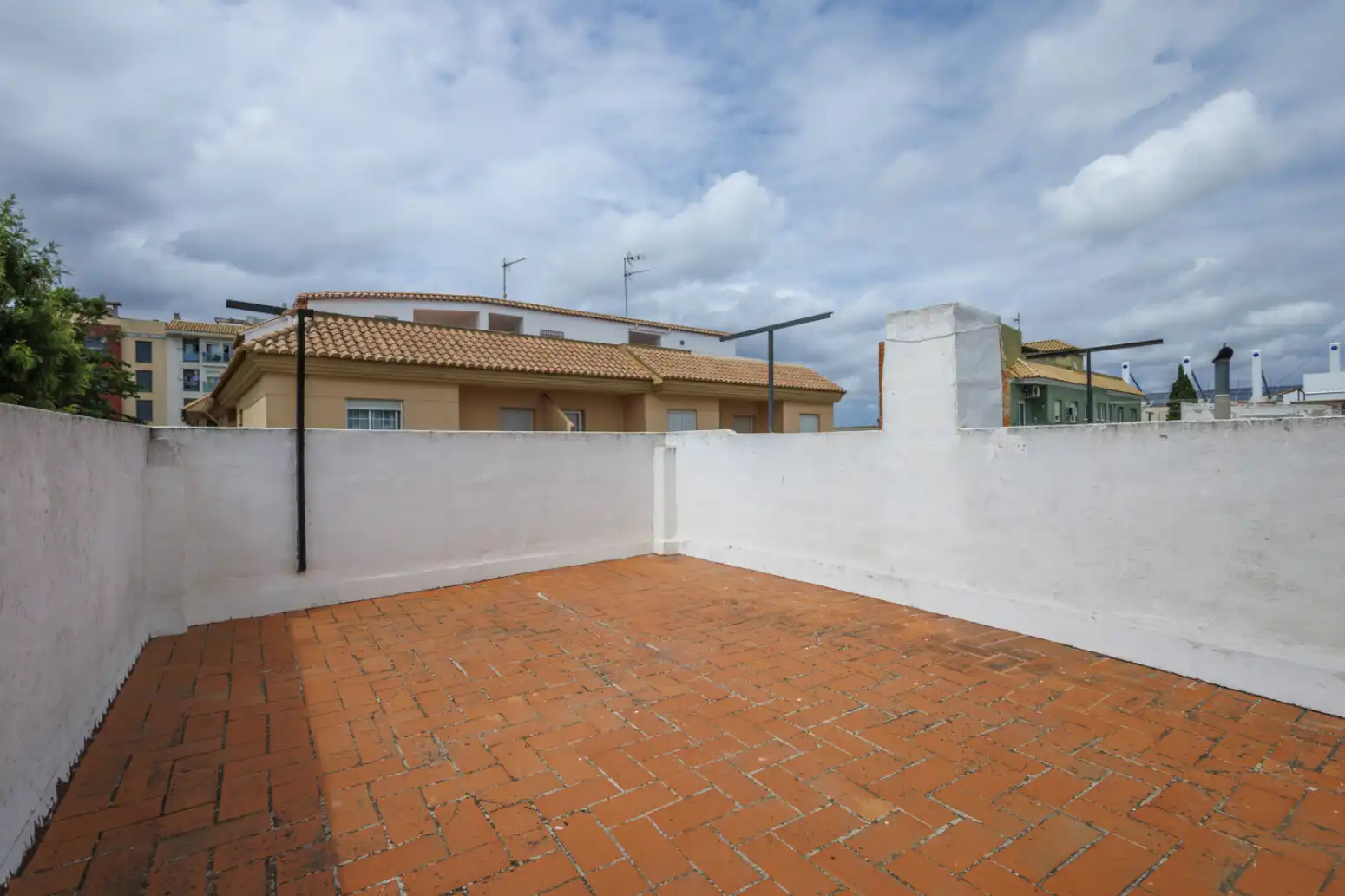Terrasse von Einfamilien-Reihenhaus zum Verkauf in Carlet mit Terrasse und Balkon