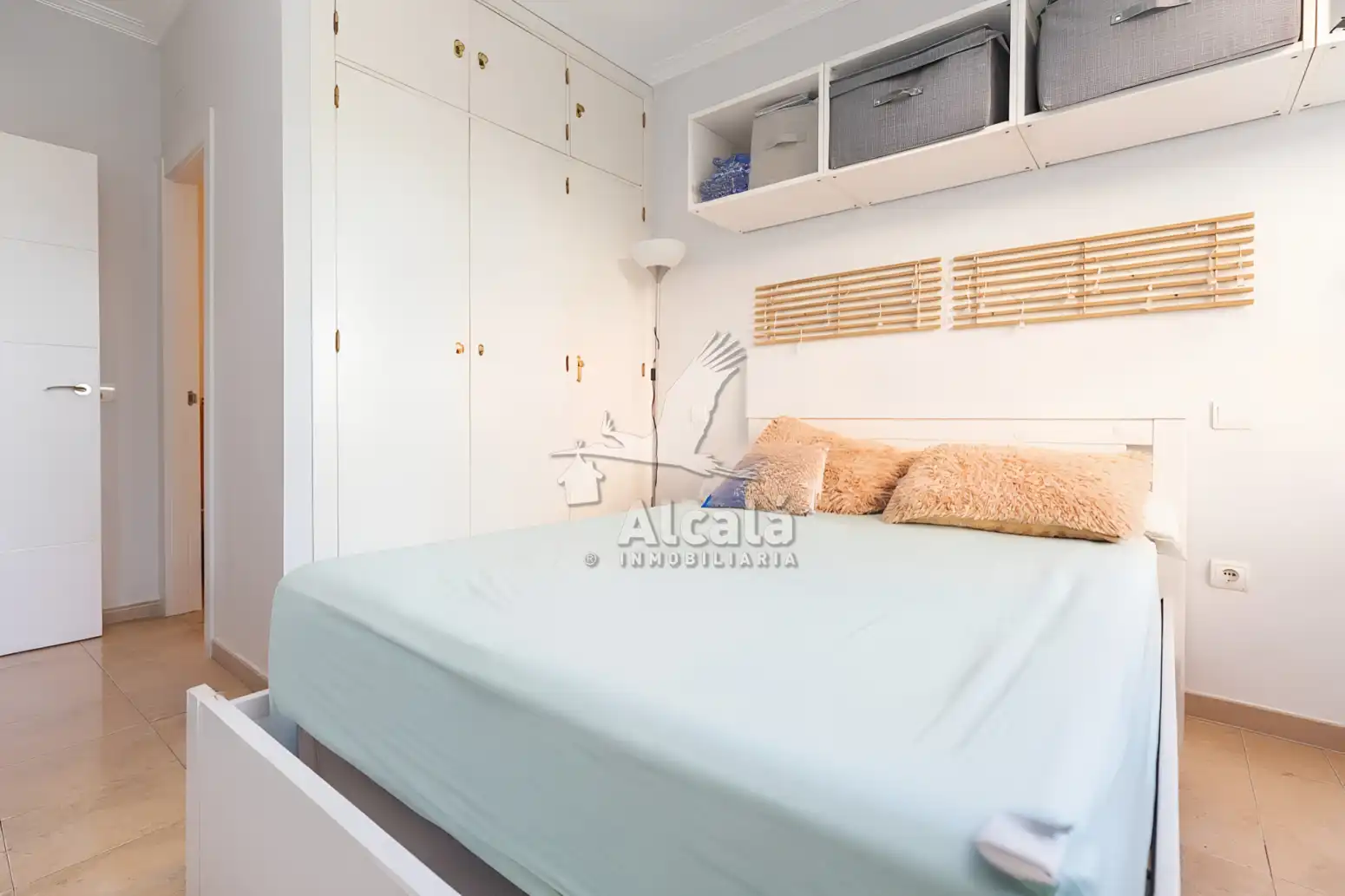 Habitación de Piso en venta en Madrid con Calefacción, Jardín privado y Piscina