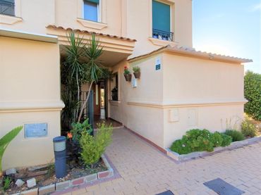 Wohnung mit Pool zum Verkauf in Costa Esuri