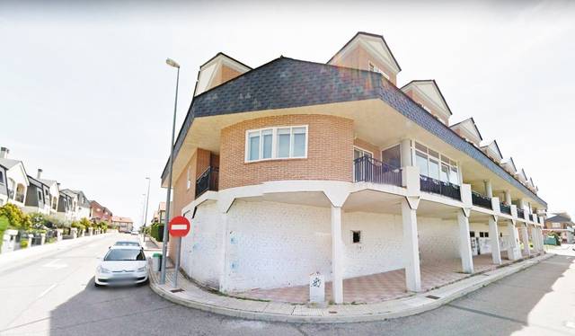 Local comercial en Venta en Villares de la Reina