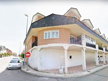 Local comercial en venda a Villares de la Reina