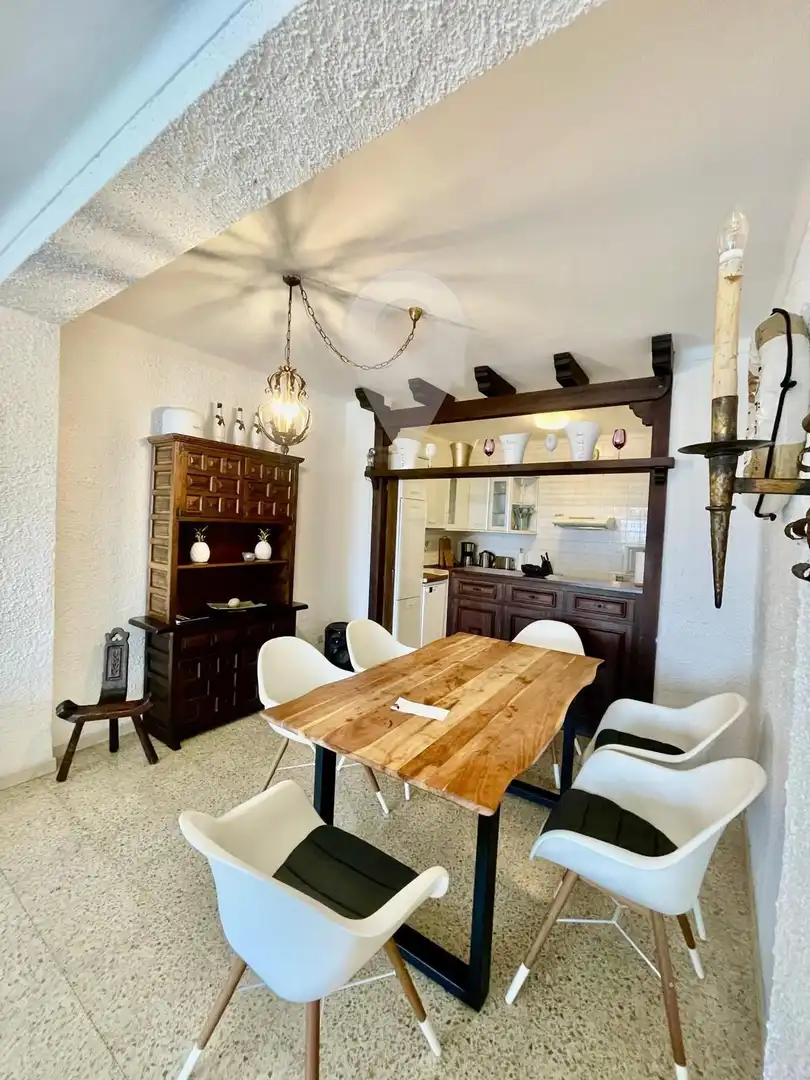 Comedor de Piso en venta en Roses con Aire acondicionado, Trastero y Amueblado