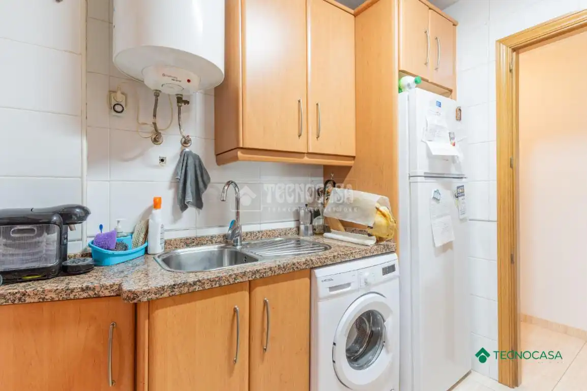 Kitchen of Flat for sale in Roquetas de Mar  with Furnished and Balcony