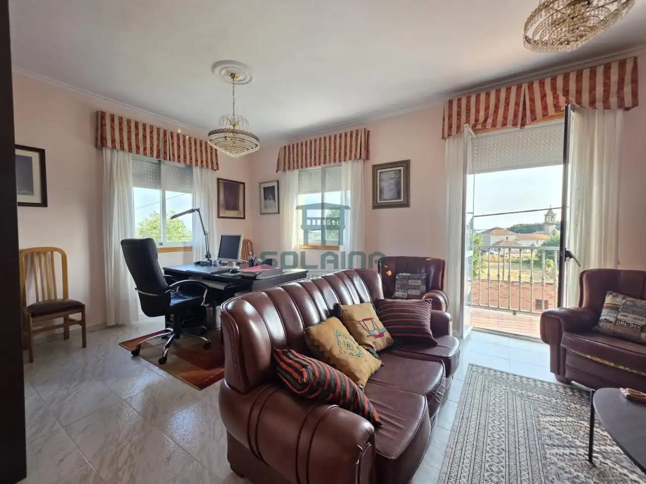 Sala de estar de Casa o chalet en venta en Xunqueira de Ambía con Calefacción, Jardín privado y Balcón