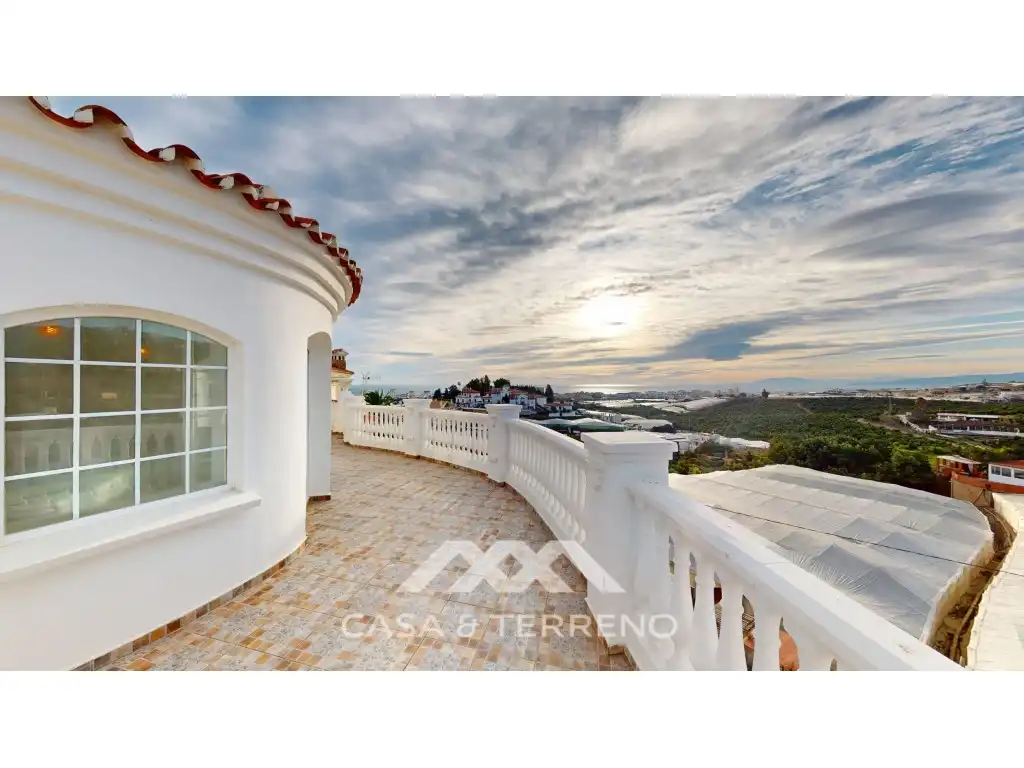 Vista exterior de Casa o chalet en venta en Torrox con Aire acondicionado, Terraza y Piscina