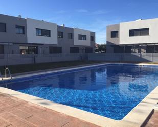 Swimming pool of House or chalet to rent in Mont-roig del Camp  with Air Conditioner and Terrace
