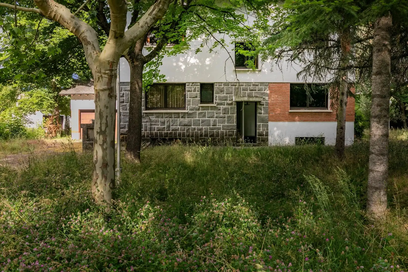 Außenansicht von Country house zum Verkauf in Sabiñánigo mit Heizung, Privatgarten und Terrasse