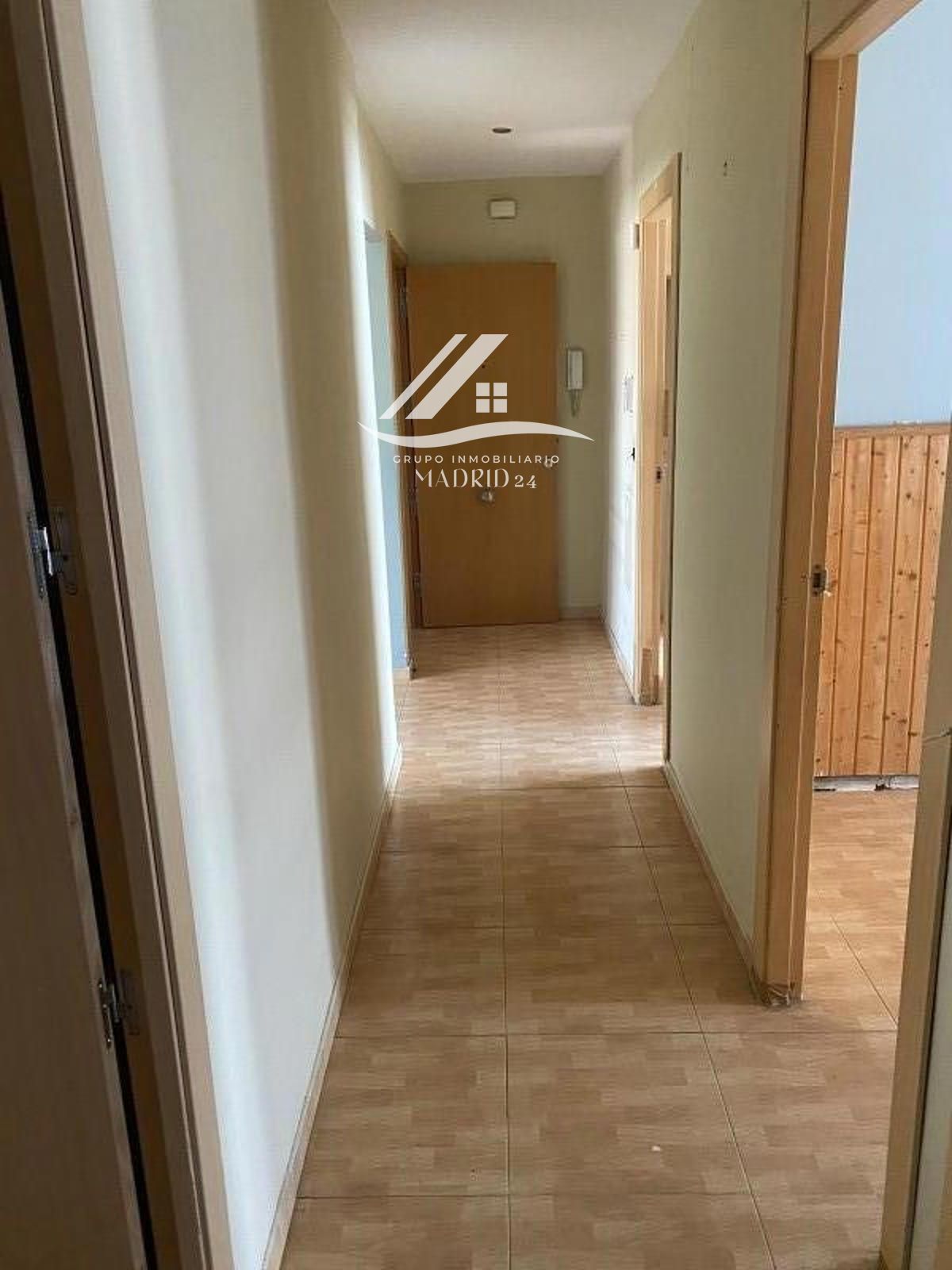 Flat for sale in Tomares  with Terrace