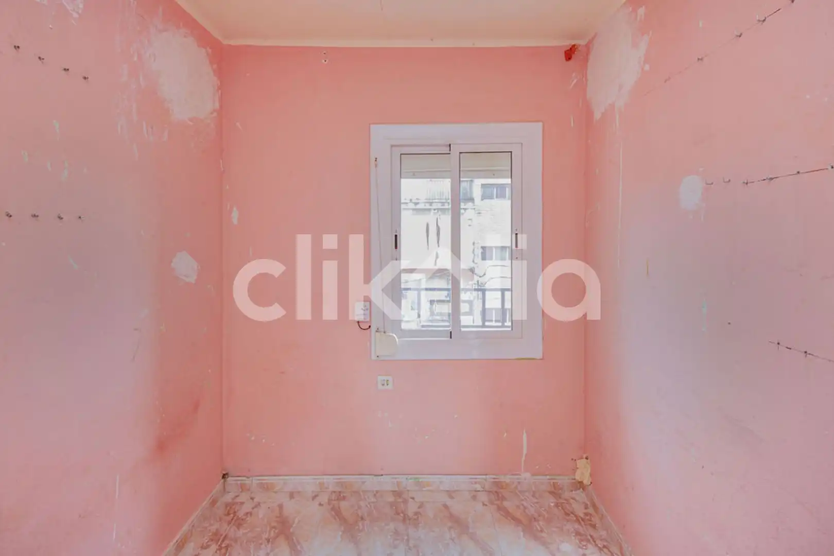 Bedroom of Flat for sale in Girona