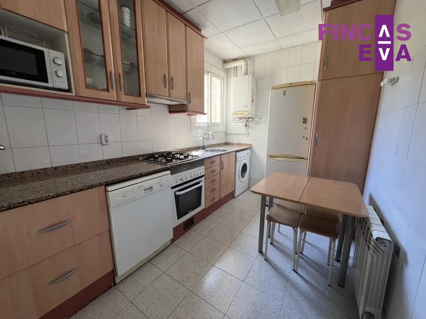 Cuina de Pis en venda en Barcelona amb Aire condicionat i Calefacció