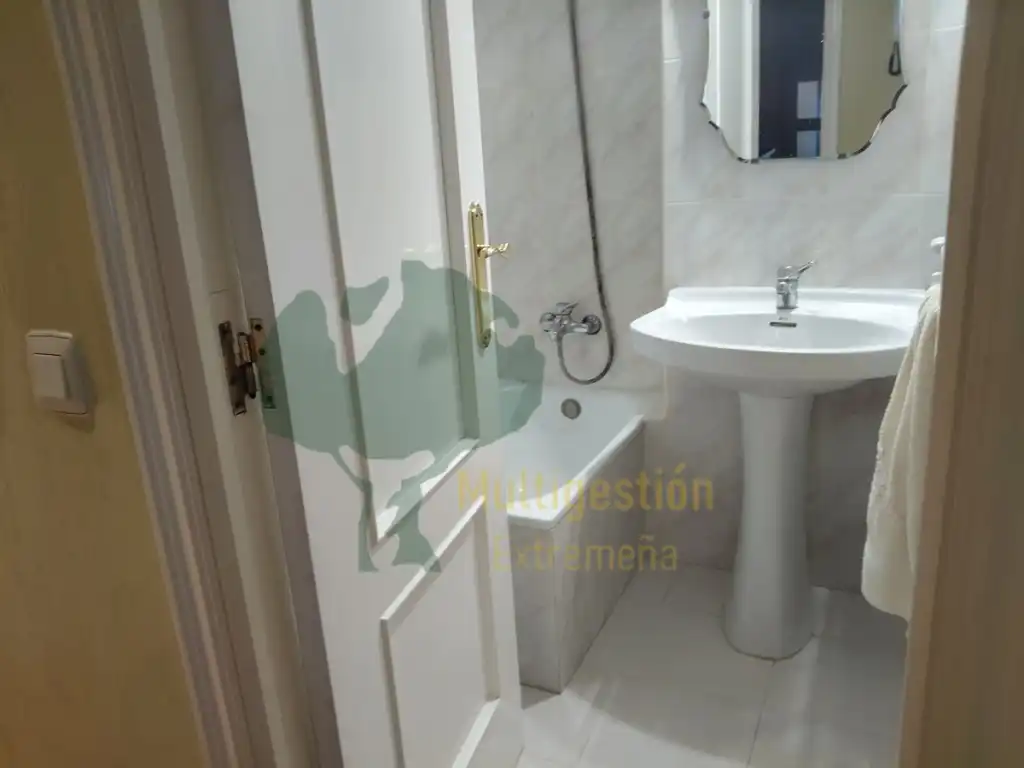 Baño de Piso en venta en Cáceres