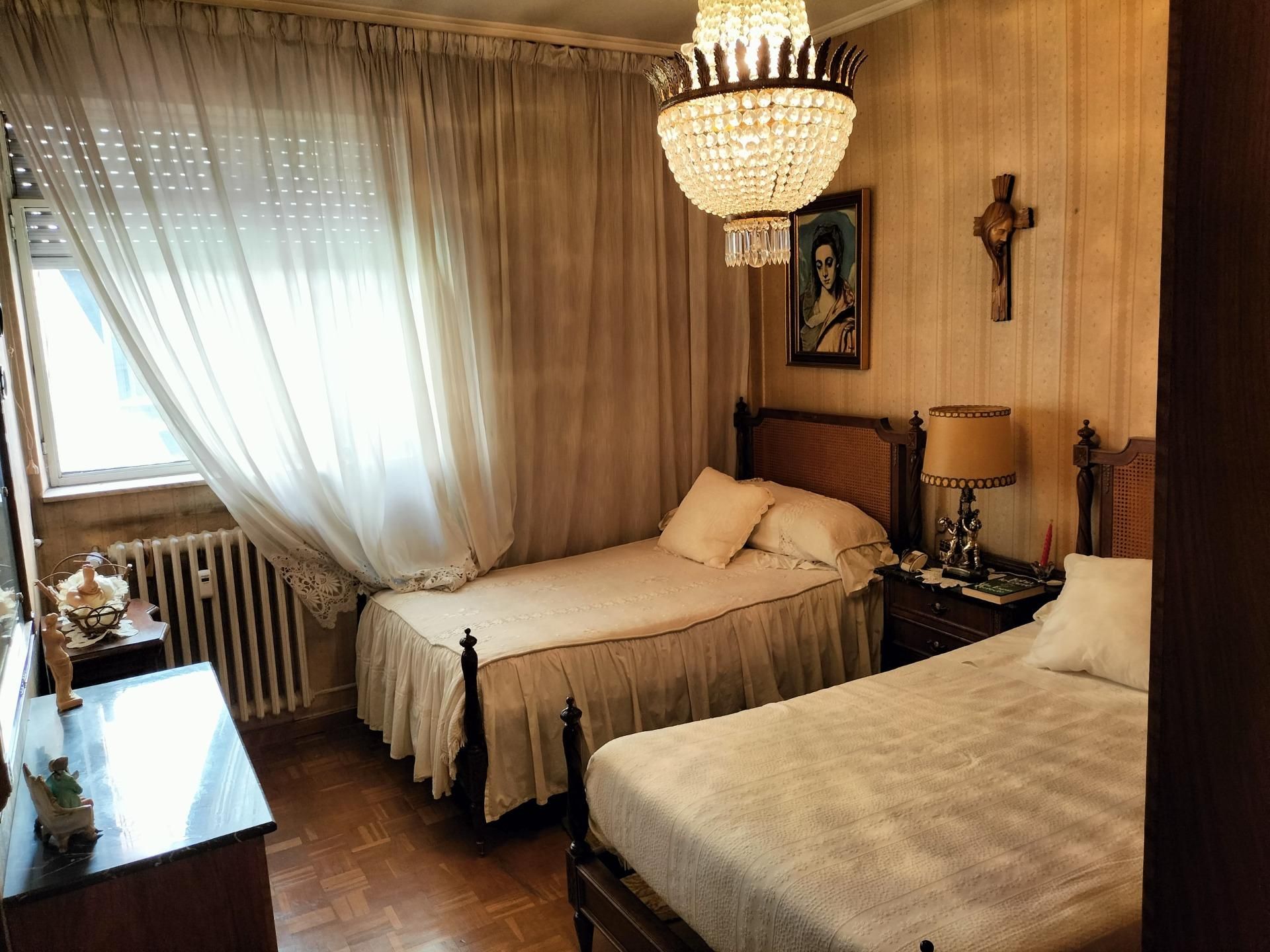 Bedroom of Flat for sale in Palencia Capital  with Heating, Parquet flooring and Terrace