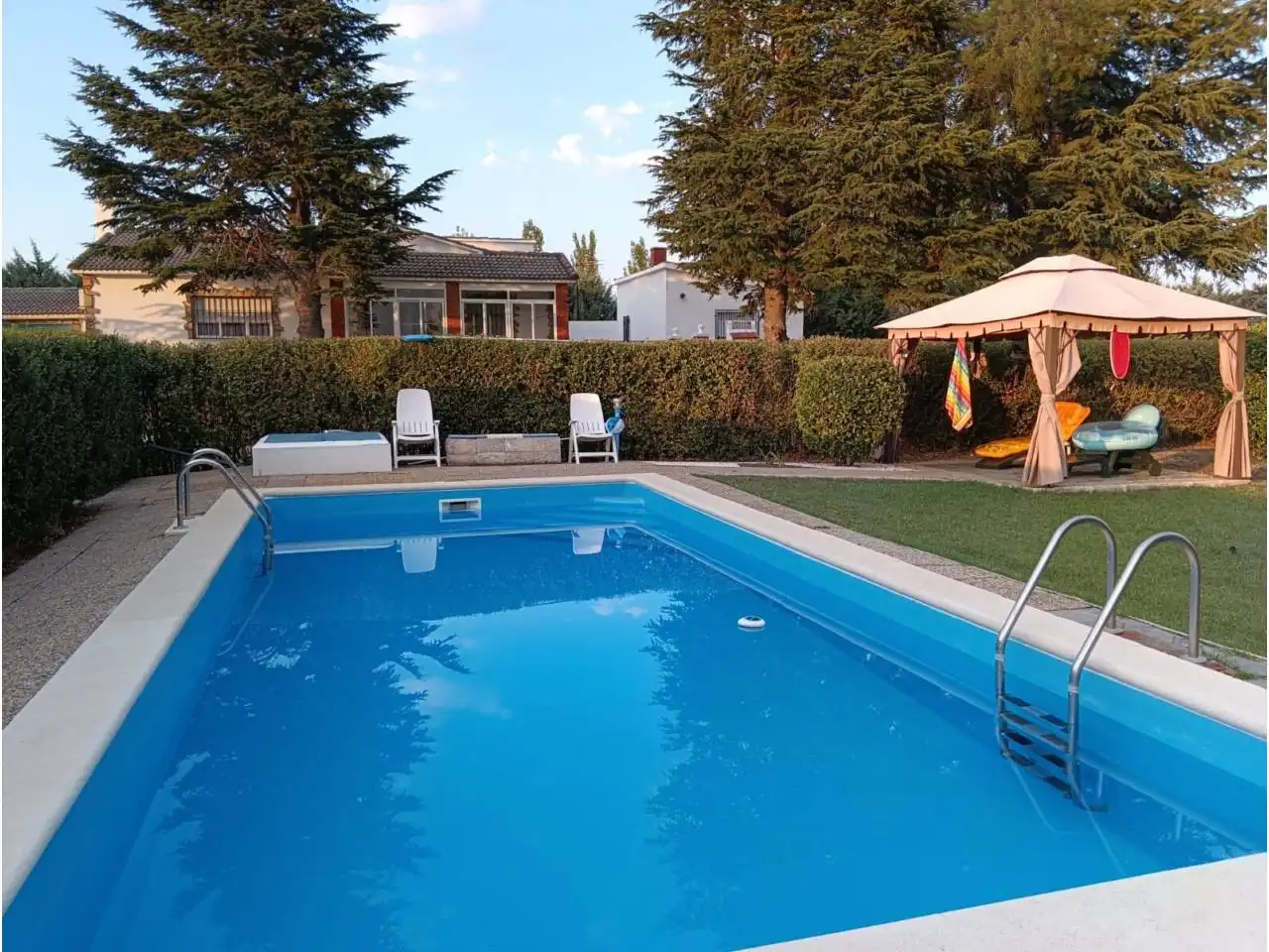 Swimming pool of Country homes for sale in Valdunciel  with Air Conditioner, Heating and Private garden