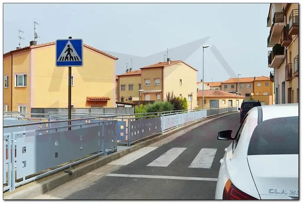 Vista exterior de Casa o xalet en venda en L'Espluga de Francolí amb Aire condicionat, Terrassa i Traster