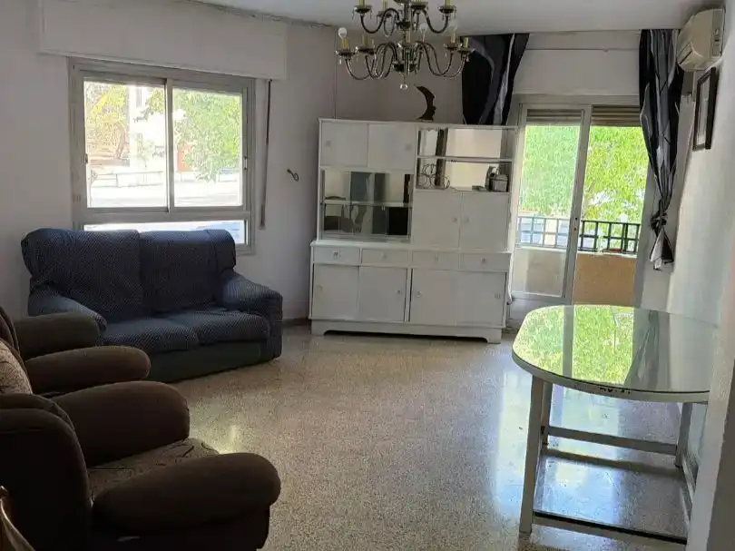 Sala d'estar de Pis en venda en  Granada Capital amb Aire condicionat i Balcó