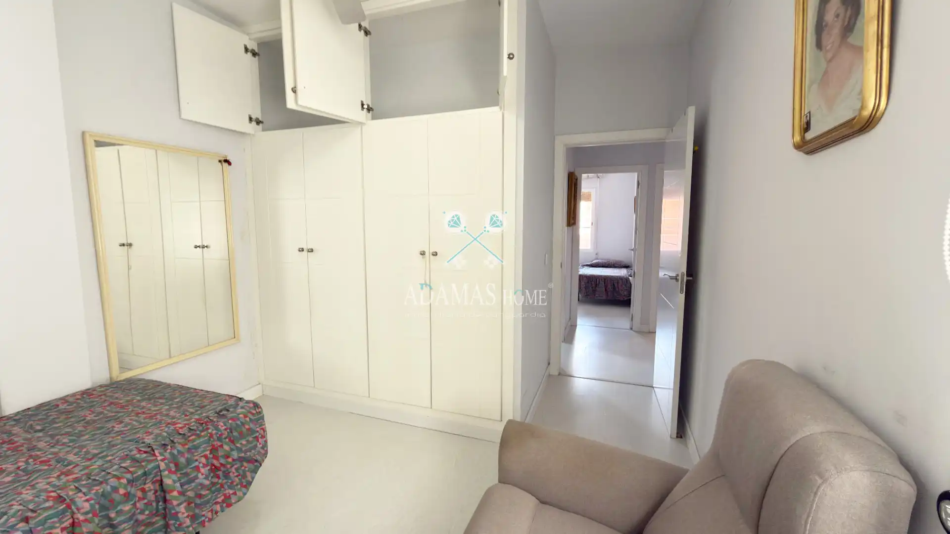Bedroom of Flat for sale in Sevilla  with Air Conditioner and Balcony