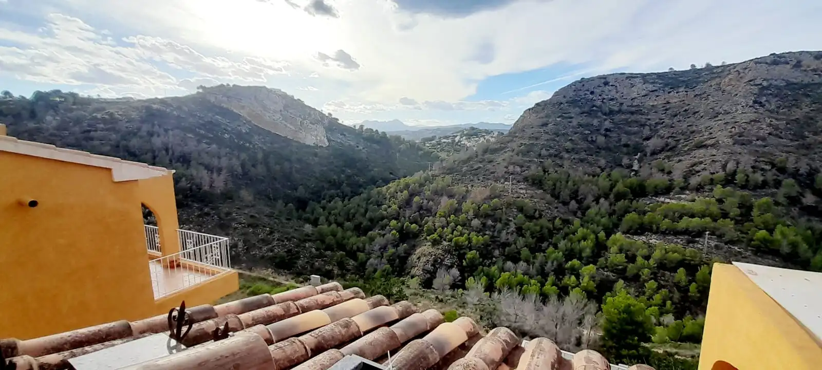 Außenansicht von Einfamilien-Reihenhaus zum Verkauf in Benitachell / El Poble Nou de Benitatxell mit Klimaanlage, Heizung und Terrasse