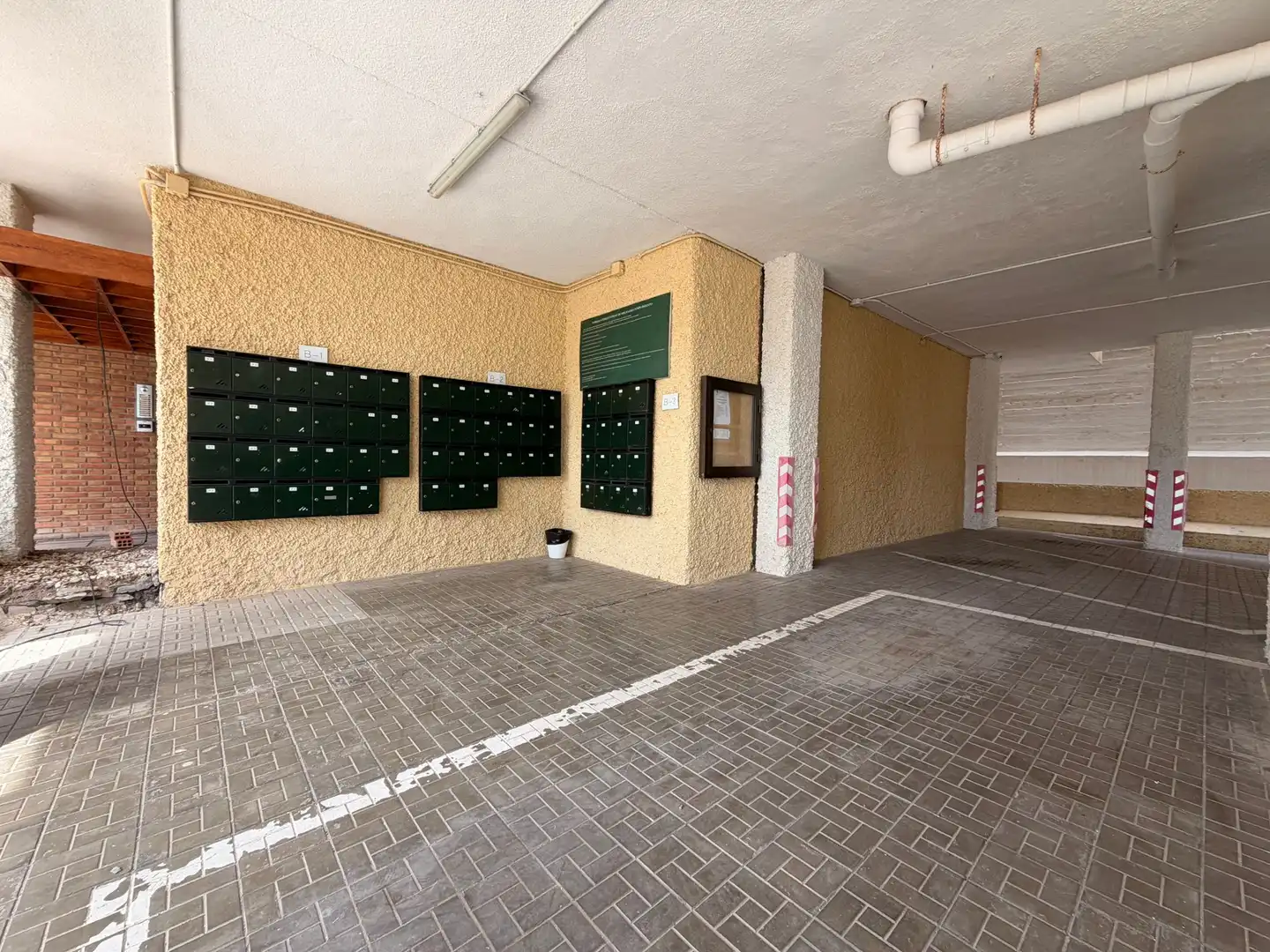 Parking de Apartamento en venta en Torremolinos con Aire acondicionado, Terraza y Amueblado