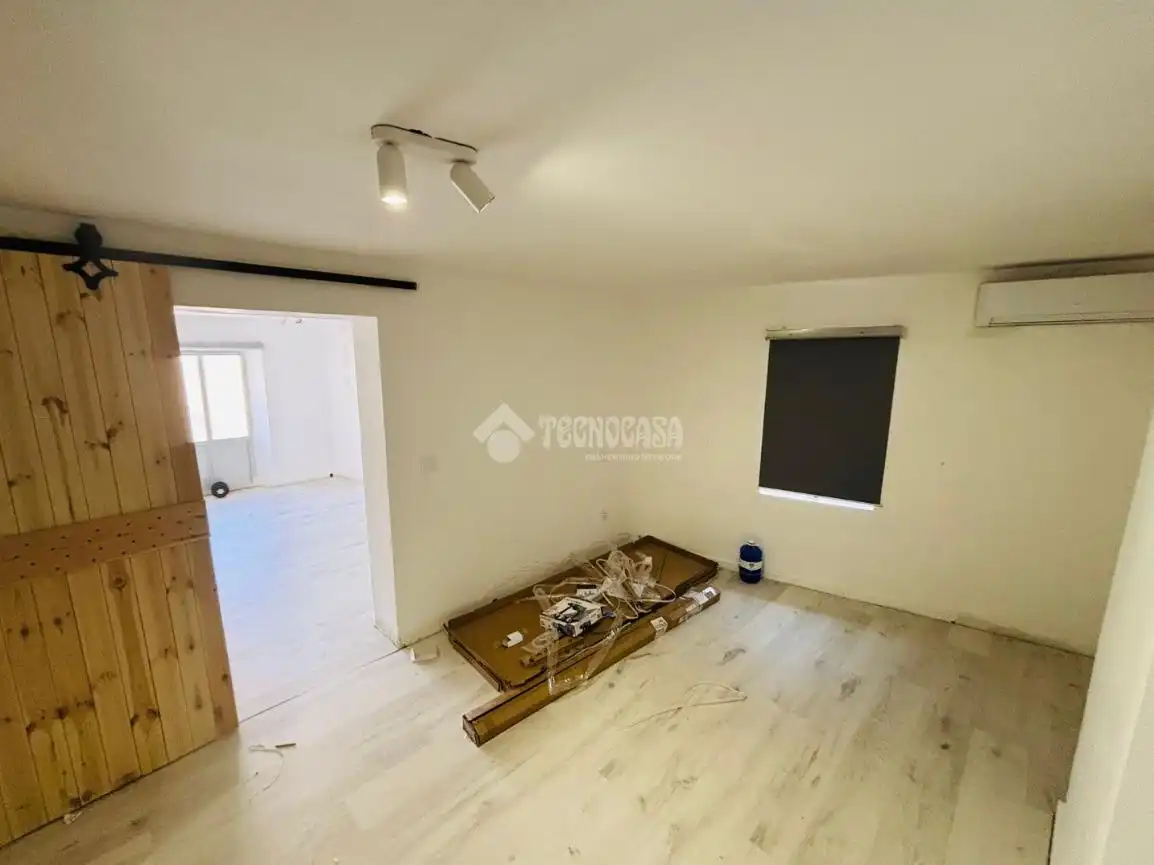 Casa adosada en venda en Nombela amb Aire condicionat