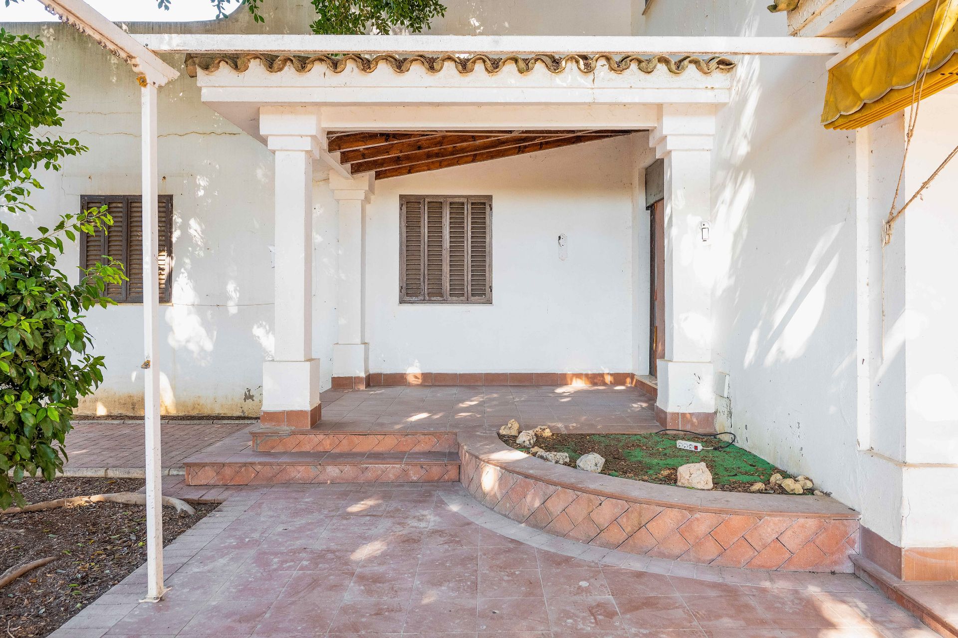 House or chalet for sale in Espartinas  with Air Conditioner, Private garden and Swimming Pool