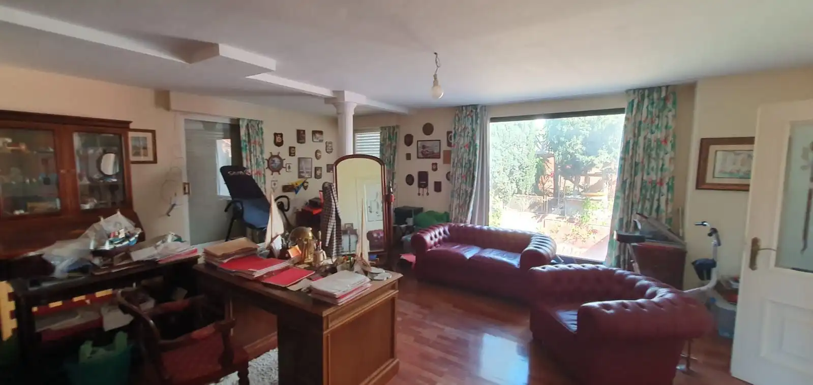 Sala d'estar de Casa o xalet en venda en Málaga amb Aire condicionat, Jardí privat i Terrassa