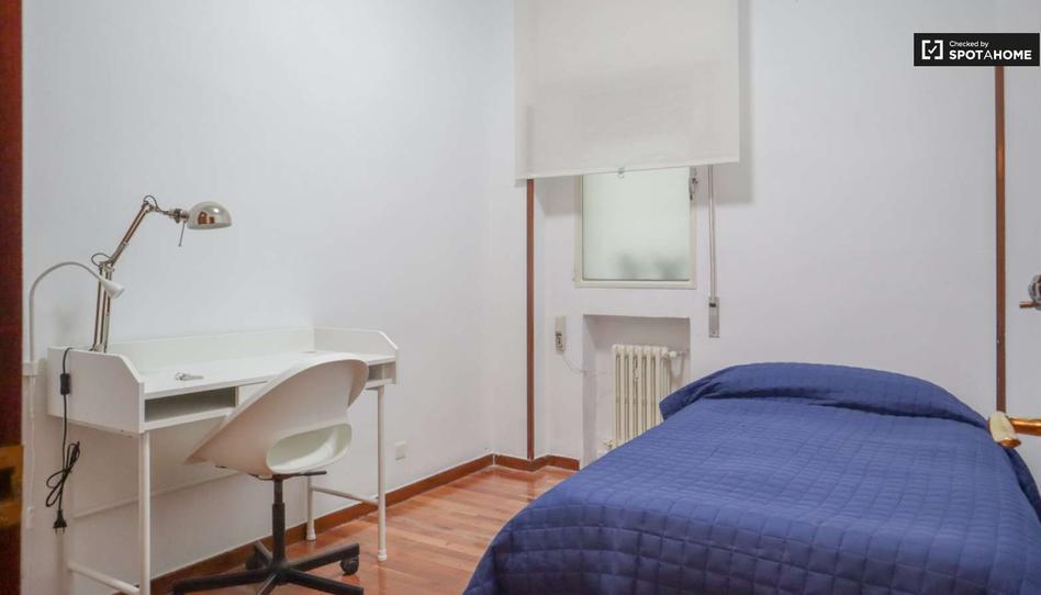 Photo 1 of Flat to share in Castillejos - Cuzco, Madrid